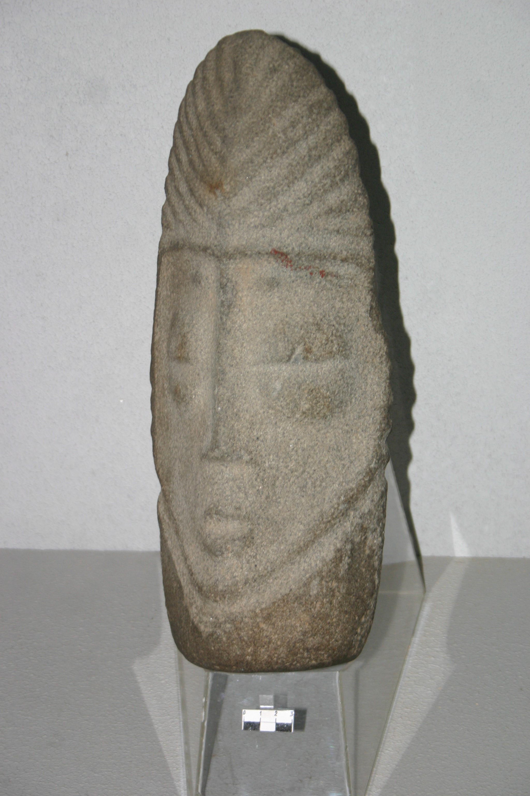 Каменная голова мохэского воина