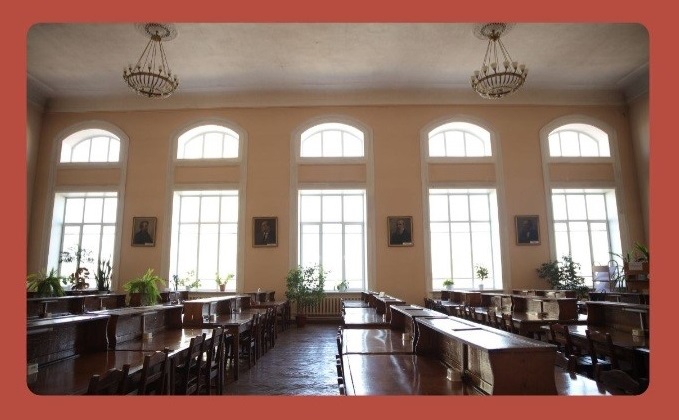 Читальный зал библиотеки